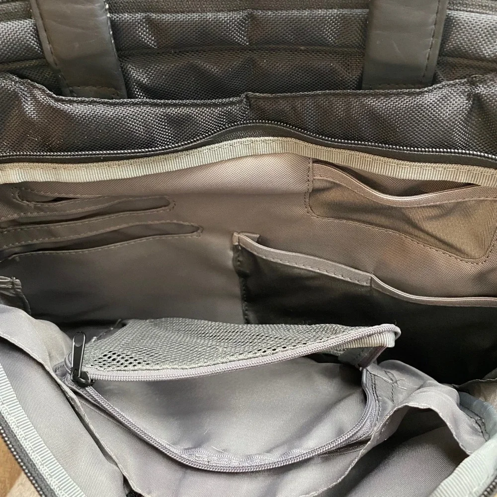 Dell Black Nylon Laptop Briefcase Business Messenger Bag 14.5X12 in Professional